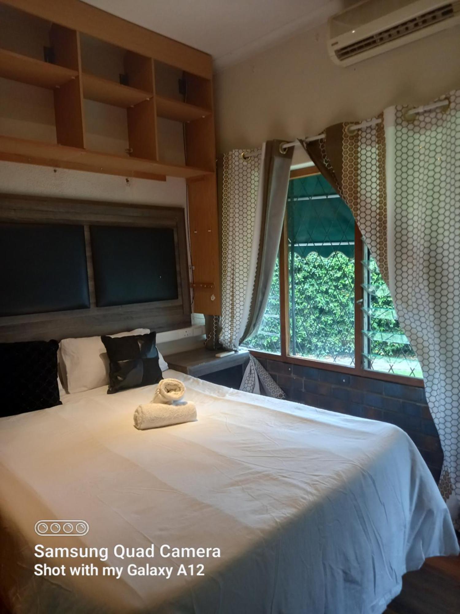 Secret Guest House Pietermaritzburg Luaran gambar