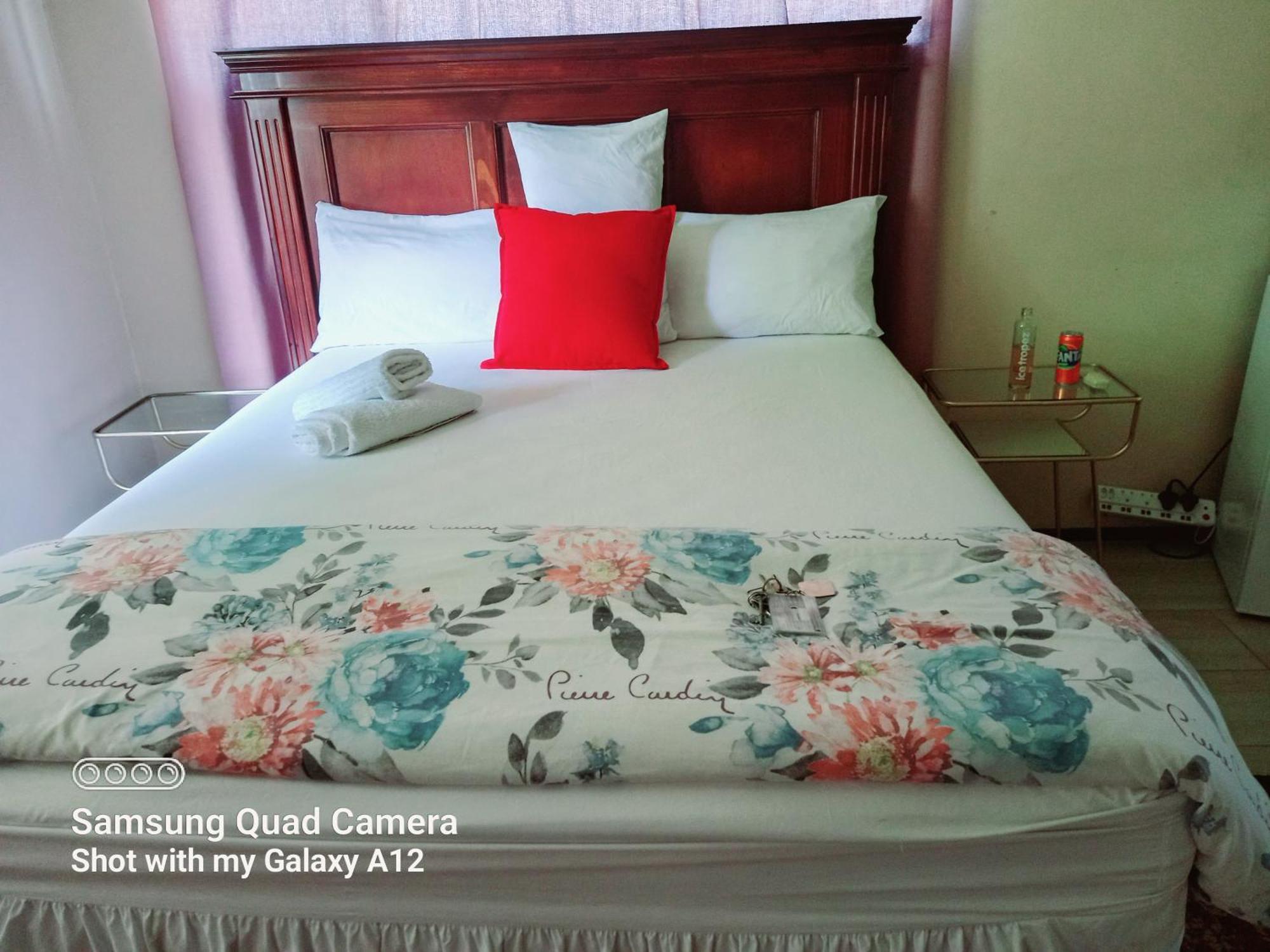 Secret Guest House Pietermaritzburg Luaran gambar