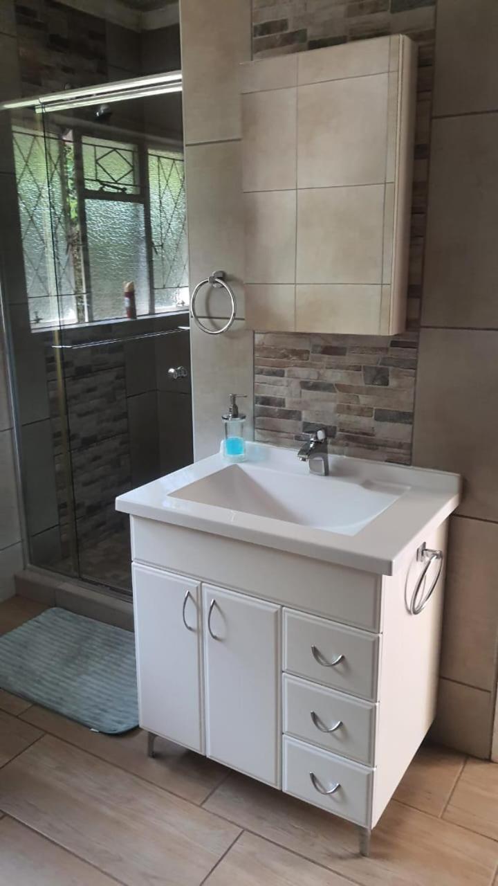 Secret Guest House Pietermaritzburg Luaran gambar