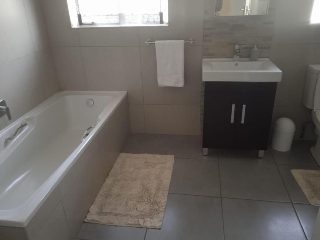 Secret Guest House Pietermaritzburg Luaran gambar