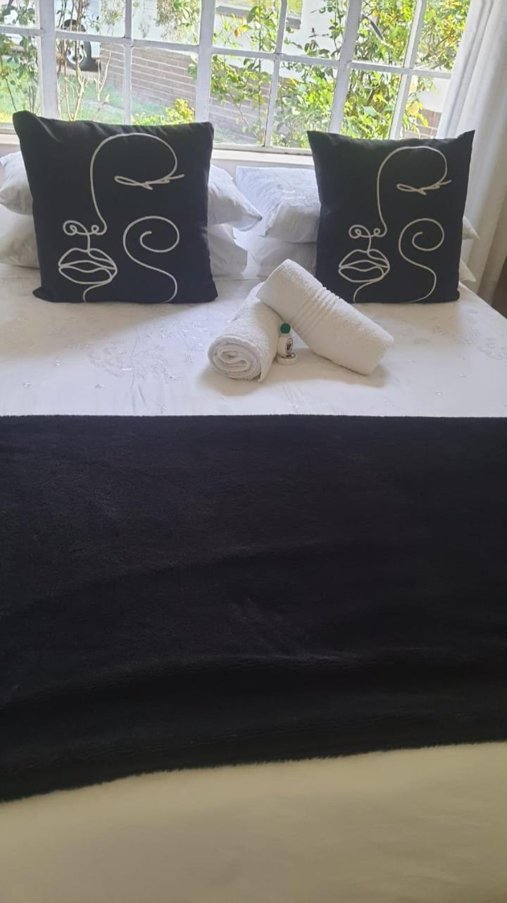 Secret Guest House Pietermaritzburg Luaran gambar